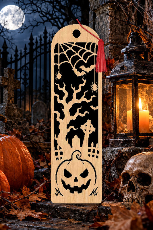Segnalibro Halloween – Spaventapasseri sotto l’albero, in legno con nappa rosso