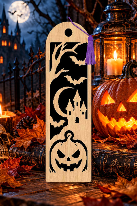 Segnalibro Halloween – Castello sulla luna, in legno con nappa viola